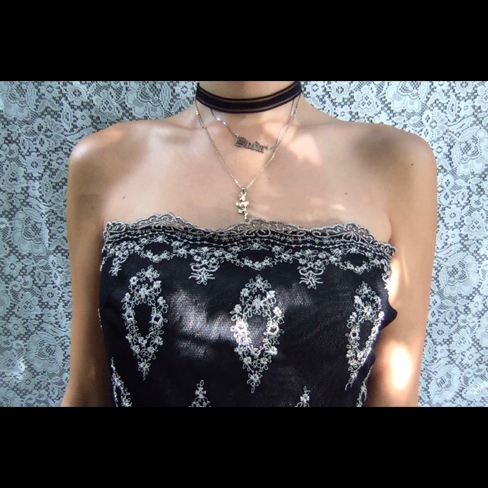 Gorgeous lace floral strapless dress
